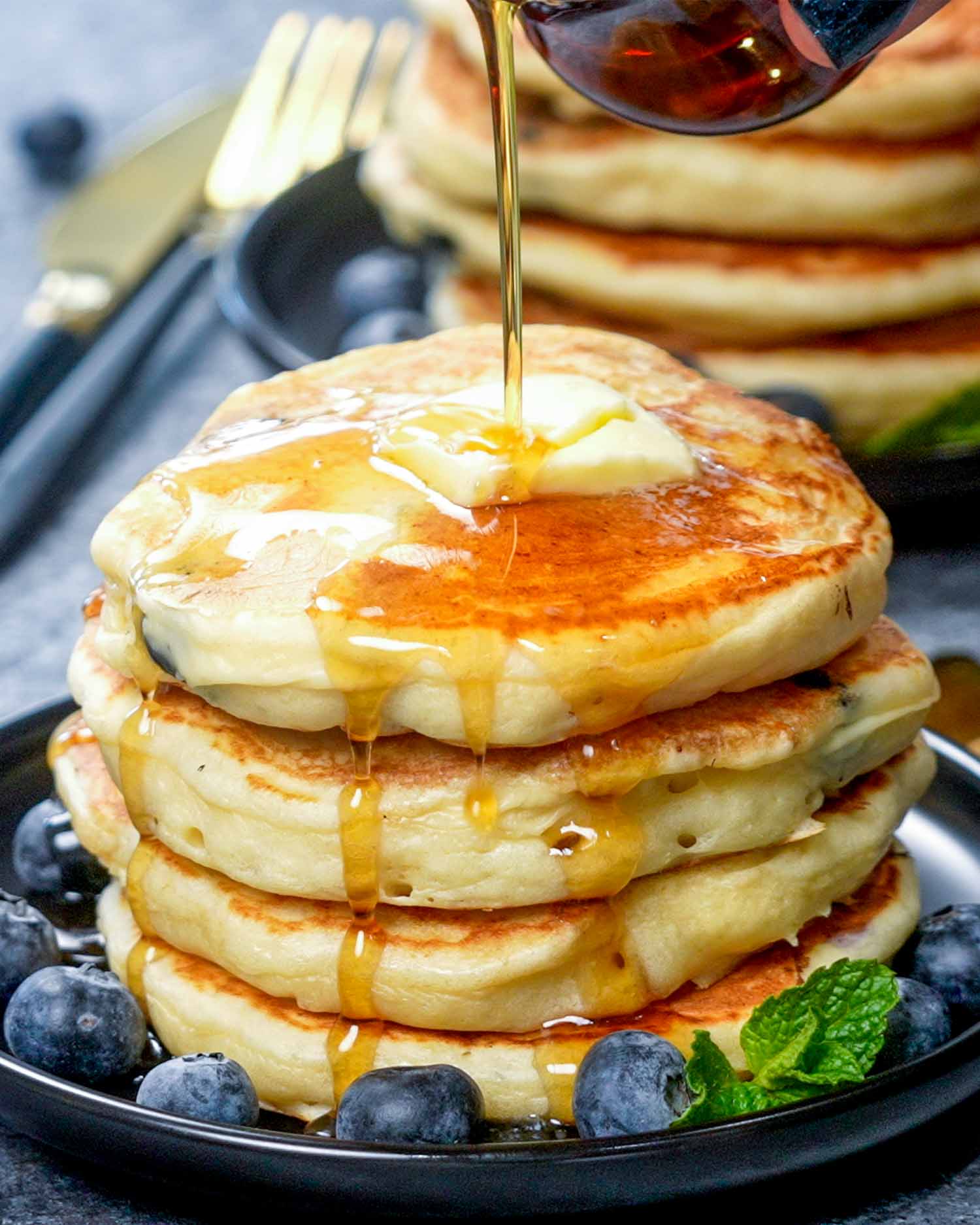 Lemon-Bright Blueberry Ricotta Pancakes: Indulgent & Light